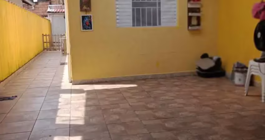 Casa na praia com 2 quartos em itanhaém por r$ 250.000,00