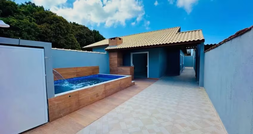 Casa à venda no bairro nossa senhora do sion, itanhaém/sp. área construída de 75 m² em terreno de 163 m².