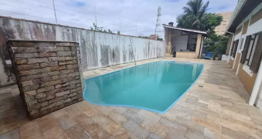 Casa à venda no centro de peruíbe - r$ 1.280.000,00.