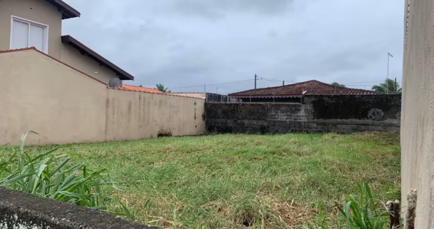 Terreno à 100m do mar com liberação ambiental em itanhaém.