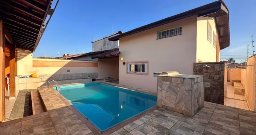 Casa na praia com piscina e 5 quartos em itanhaém - r$ 700.000,00.