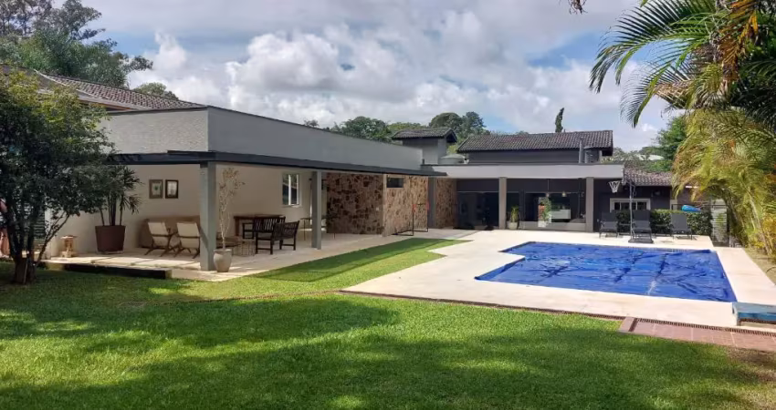 Casa em condomínio fechado com 4 quartos à venda na Chácara dos Lagos, Carapicuíba 