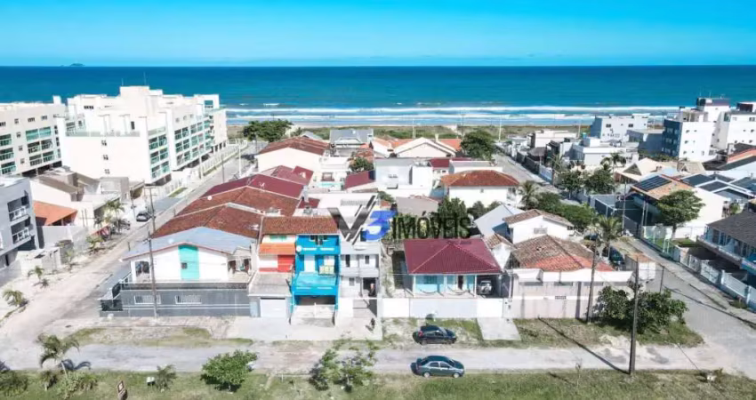 Casa com 3 quartos à venda na Avenida Paranaguá, 9904, Balneário Caravelas, Matinhos