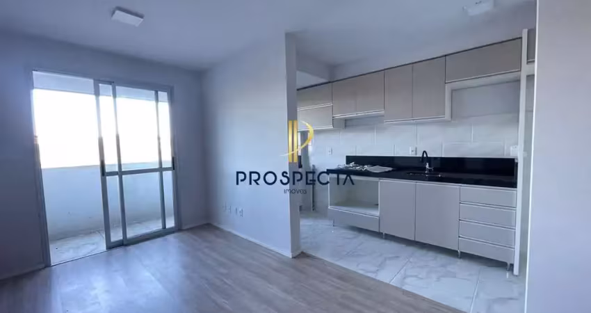 Apartamento de 02 dormitórios com vaga de garagem coberta no bairro santa catari