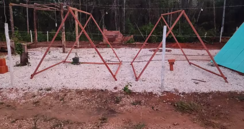 Área 1.000m2, cercada, região arborizada, energia, setor pau de lenho, pirenópolis
