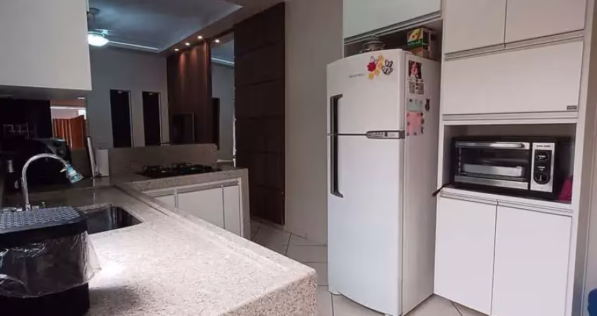 Casa com 2 quartos à venda na Rua Doutor Orlando Petrucci, Jardim Alto da Colina, Araras