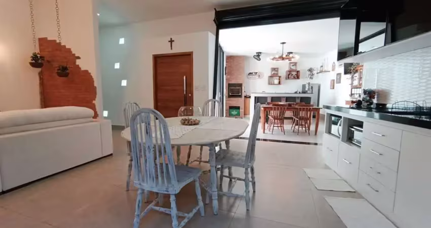 Casa alto padrão em jardim campos verdes, araras/sp
