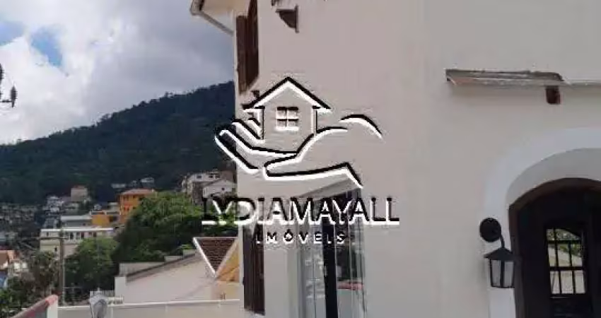 Lmps8954-casa 4 quartos (1 suite) 3 garagens mosela petropolis rj