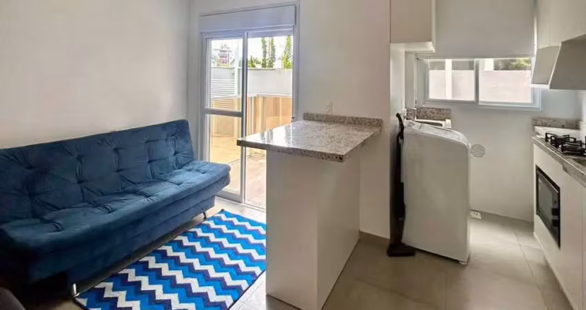 Apartamento de 01 dormitório mobiliado - a 400 metros da praia de palmas