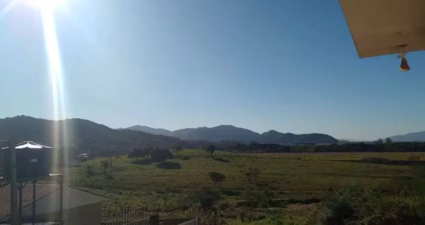Casa com 2 quartos, areias de cima - governador celso ramos