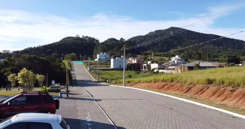Terreno à venda no Areias de Baixo, Governador Celso Ramos 