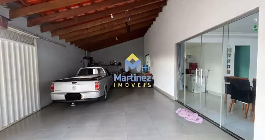 Linda casa a venda n bairro parque dos girassóis ii