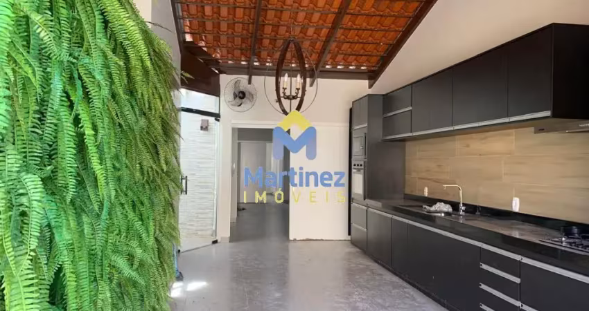 Linda casa disponivel para locação no condomínio moradas!