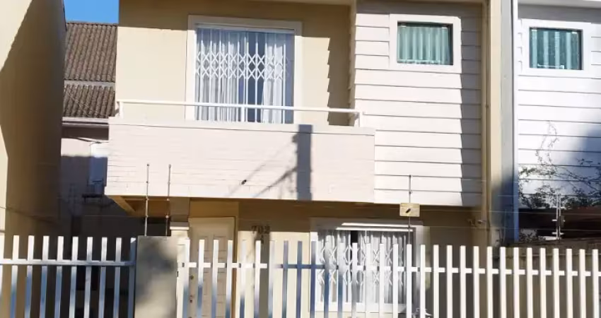 Sobrado de 3 dormitorios com mobilia fixano bairro do capão raso