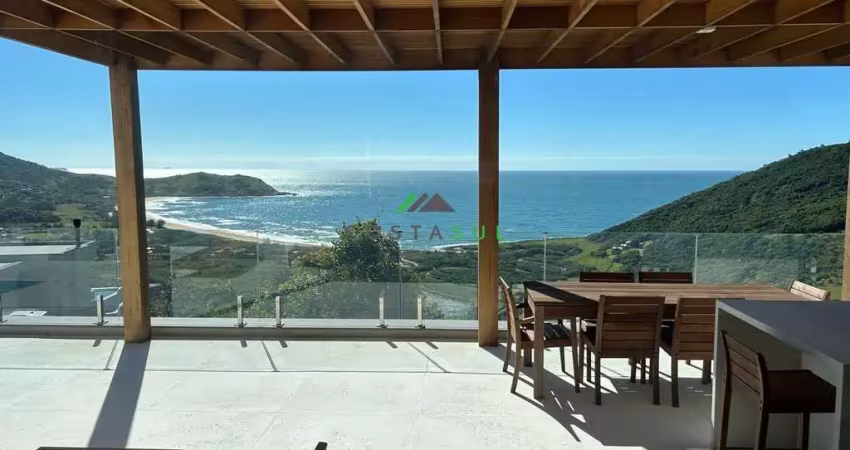 Casa alto padrão com vista para o mar - praia da silveira