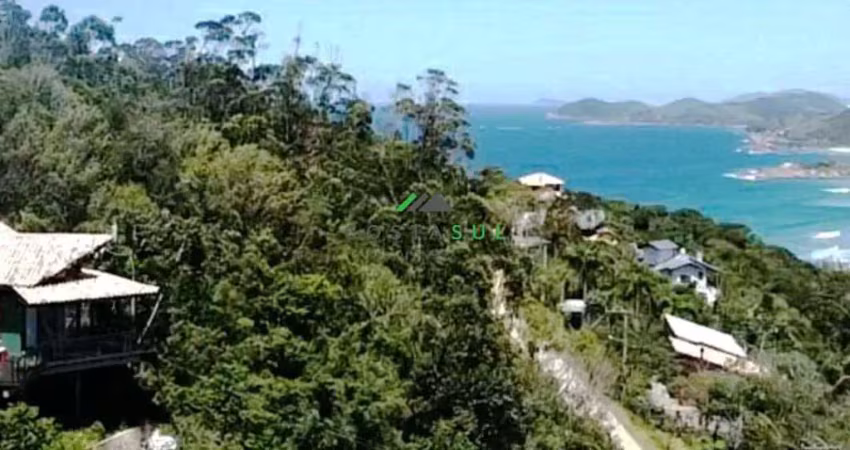 Casa a venda com vista panorâmica para a lagoa e muita conexão com a natureza na
