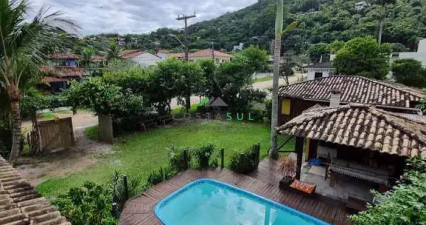 Excelente opção de pousada no coração da praia da ferrugem a 700m da praia e a 1