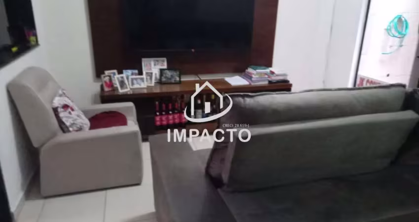 Sobrado com 6 dormitórios sendo 1 suíte com closet, churrasqueira e 2 vagas de garagem à venda