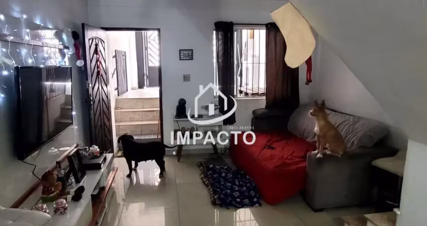 Sobrado com 3 dormitórios sendo 1 suíte com closet à venda