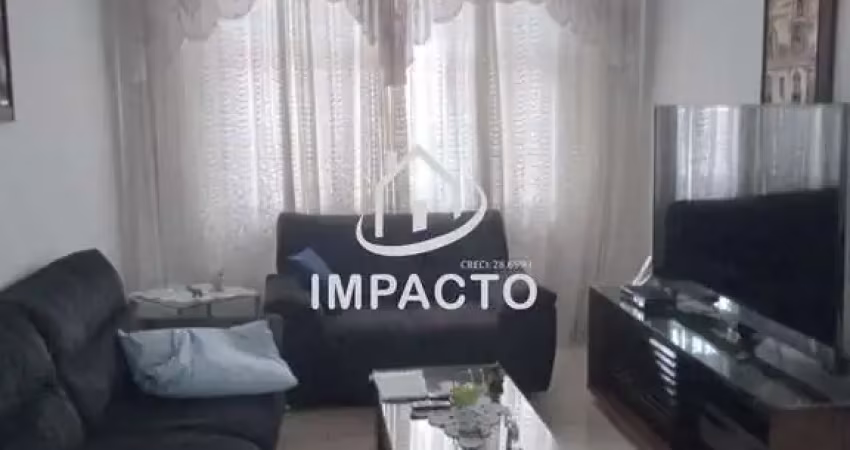 Sobrado com 3 dormitórios, quintal coberto com churrasqueira e vaga para até 6 carros à venda