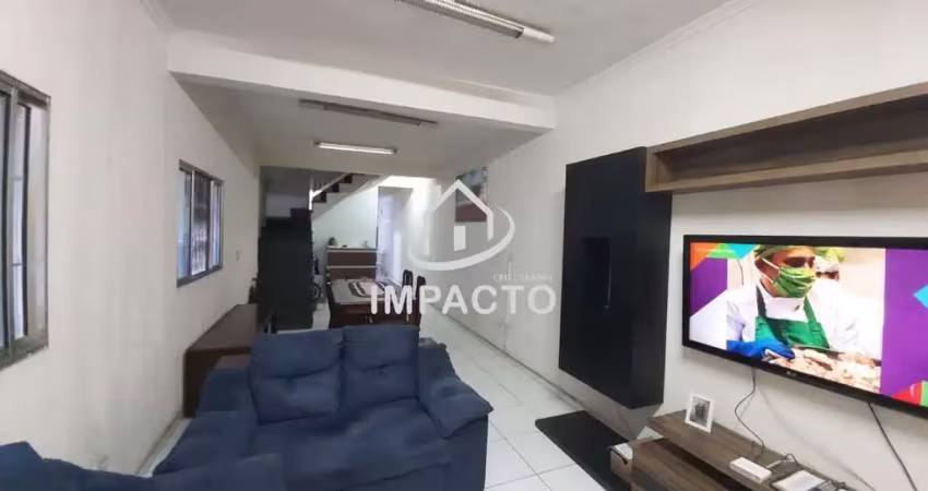 Sobrado com 5 dormitórios sendo 2 suítes e 2 vagas de garagem