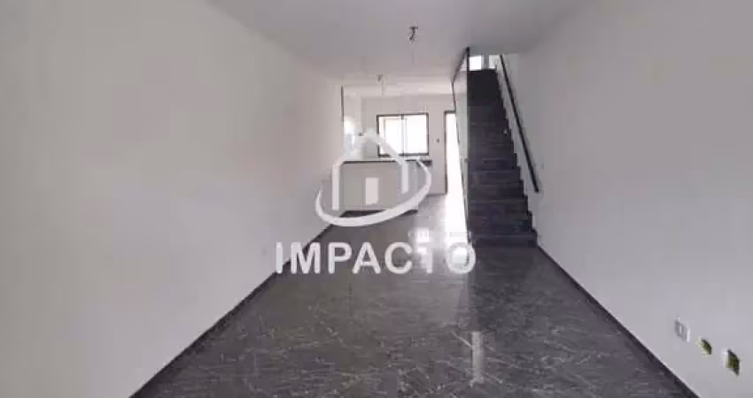 Sobrado novo com 3 dormitórios sendo 2 suítes, 4 vagas e área gourmet com churrasqueira