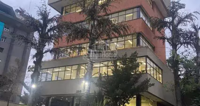 Edifício comercial 6 andares monousuário em ótimo estado a 600 metros do metrô aacd