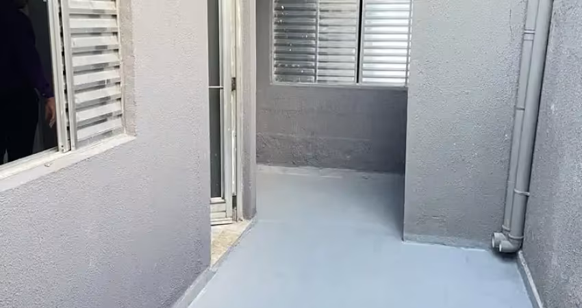 Casa 2 dormitório e garagem aluguel r$ 1.850,00 aceita depósito (travessa rua do oratório, próximo hospital são cristovão)