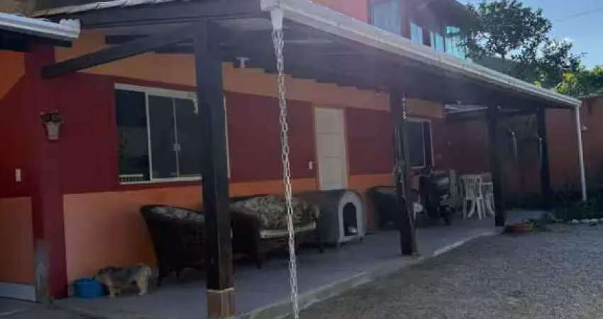 Casa a venda na praia de cima, na praia da pinheira, palhoça/sc