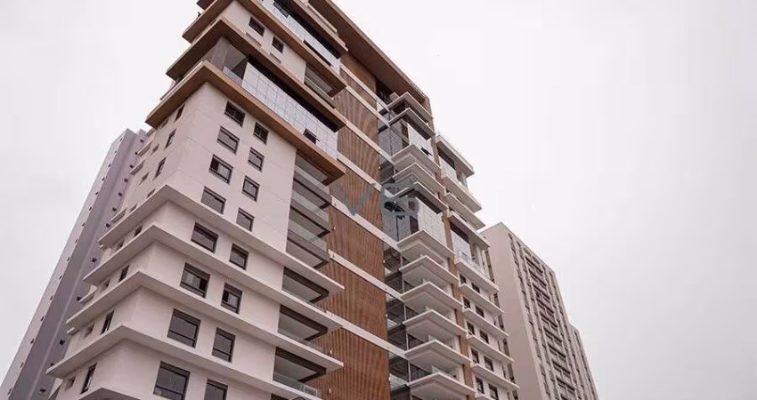 Apartamento Duplex , 3 Suítes, 3 vagas, 252m² área privativa, no Cabral - Curitiba - PR.