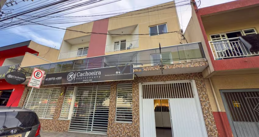 Loja Ponto Comercial com 450 m² privativos, 6 dormitórios, 7 vagas de garagem, no Iguaçu, Araucária - PR.