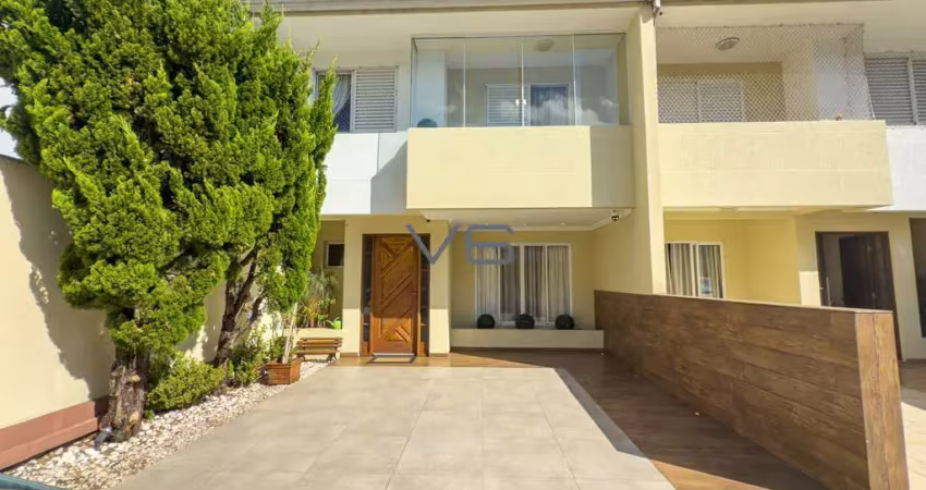 Sobrado em condomínio - 03 Quartos - 02 vagas - 148 m² privativos - no Portão,Curitiba-PR