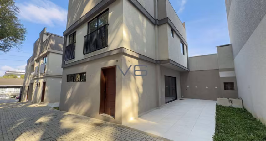 Casa Padrão com, 3 quartos, 132,39 m² privativos, 2 vagas de garagem, no Boa Vista, Curitiba-Pr