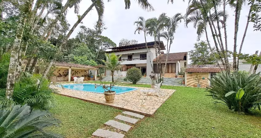 Casa com 4 quartos à venda no Bom Retiro, Joinville 