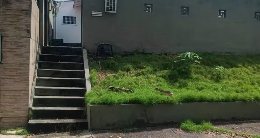 Casa com 3 quartos para alugar na Avenida Carlos Drummond de Andrade, 1, Japiim, Manaus
