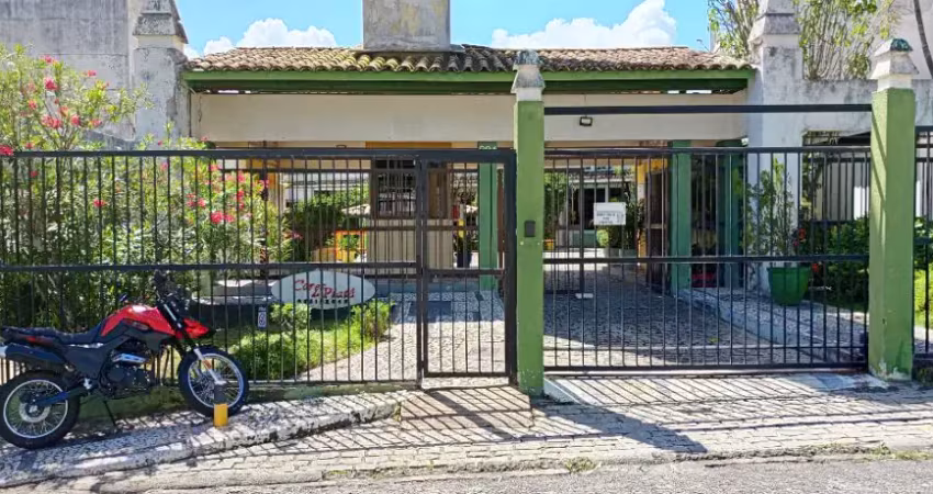 Casa com 2 quartos à venda na Rua Engenheiro Erociano da Cruz Neves, 284, Piatã, Salvador