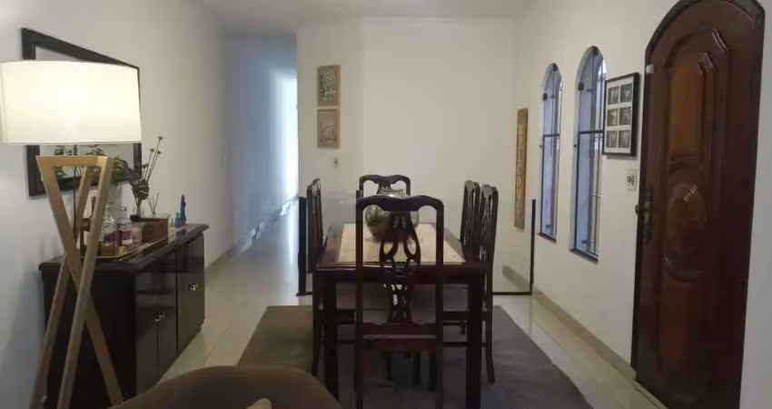 Casa com 2 suítes e salão comercial à venda no bairro da penha