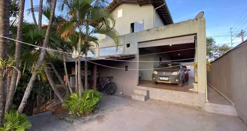 Casa com 3 dormitórios à venda, 250 m² por r$ 650.000 - cidade verde - betim/mg