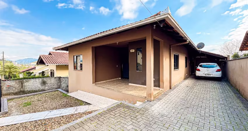 Casa com 4 quartos à venda no Estados, Indaial 