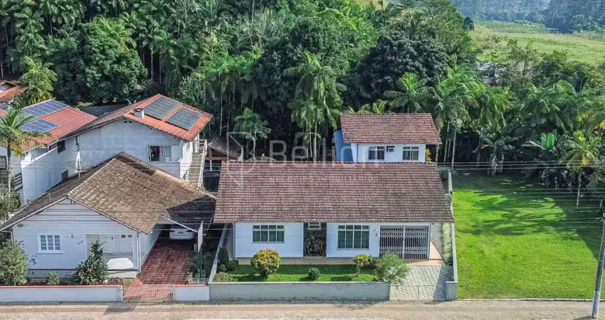 Casa com 5 quartos à venda no Centro, Rio dos Cedros 