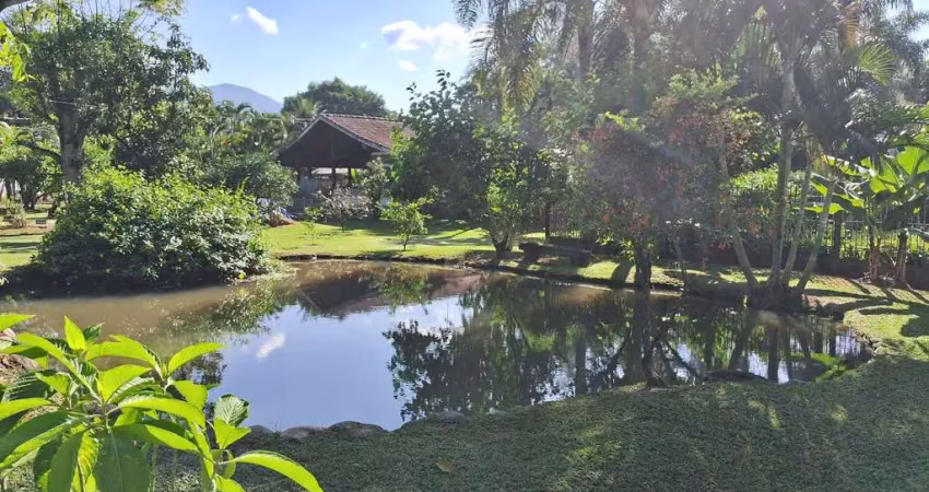 Linda chácara de 4300m2 à venda no bairro bonsucesso, pindamonhangaba - luxo e liberdade no campo