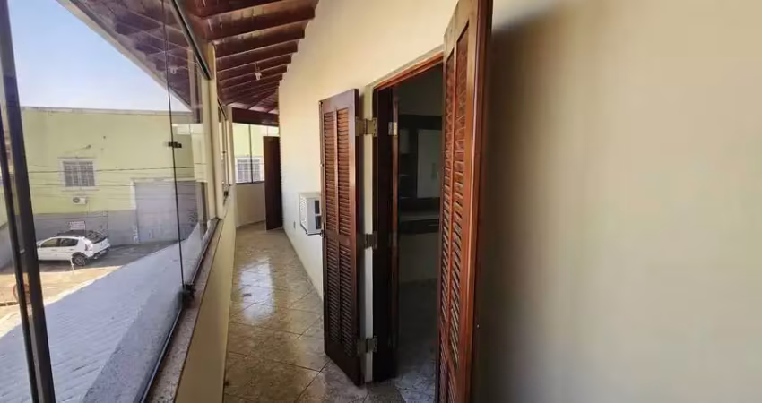 Casa com 4 quartos à venda na Vila Jacobelli, Guaratinguetá 