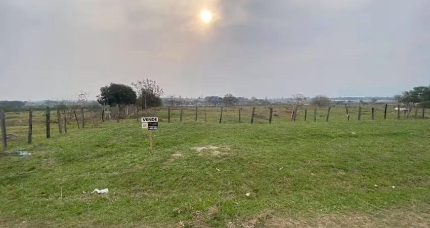 Chácara / sítio à venda no Jardim Esplanada, Guaratinguetá 