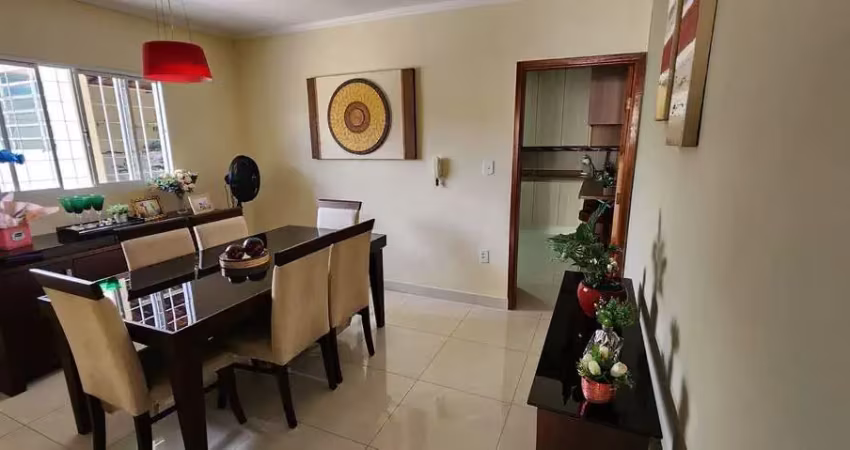 Casa com 5 quartos à venda no Residencial Village Santana, Guaratinguetá 