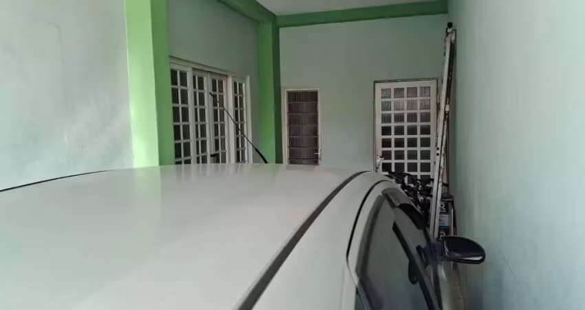 Casa com 3 quartos à venda na Vila Galvão, Guaratinguetá 