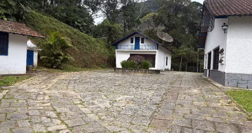 Casa com 5 quartos à venda na Alameda Curupiras, 99, Granja Guarani, Teresópolis