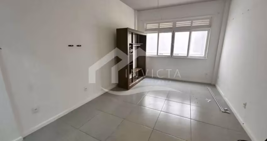 Kitnet / Stúdio à venda na Rua Anchieta, Leme, Rio de Janeiro