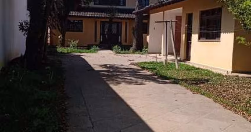 Casa Térrea em Tingui  -  Curitiba