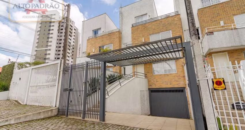Sobrado em Bacacheri  -  Curitiba