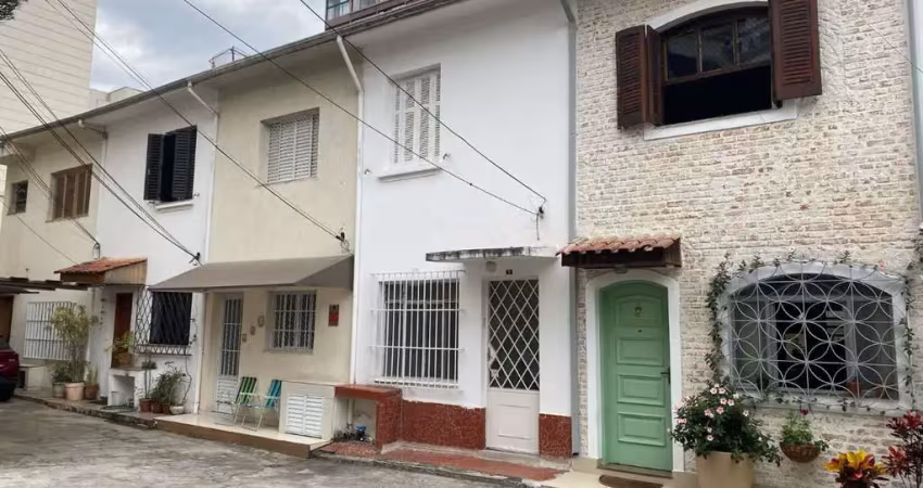 Casa de vila para locação em perdizes com 3 quartos, sendo 1 suíte, 80m²
